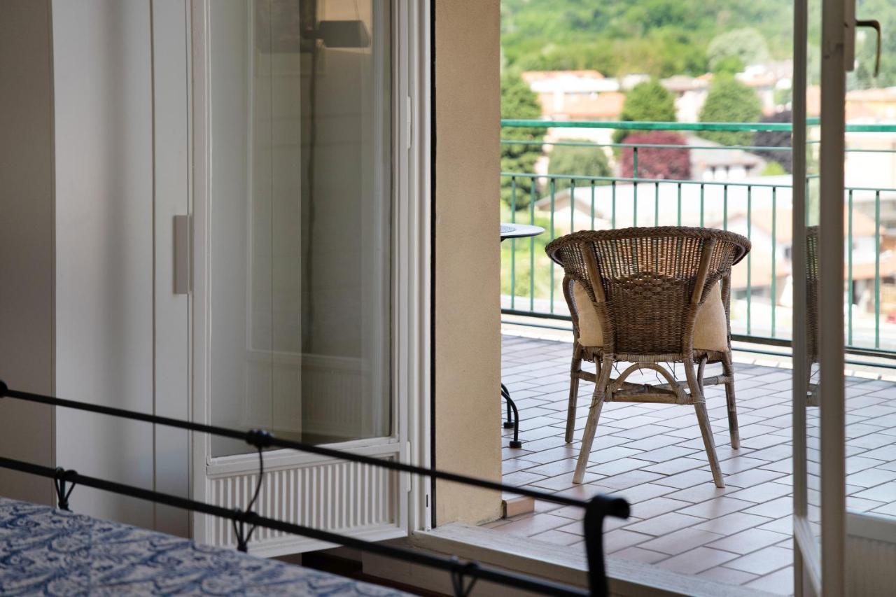 La Casa Del Riccio Apartman Arona Kültér fotó
