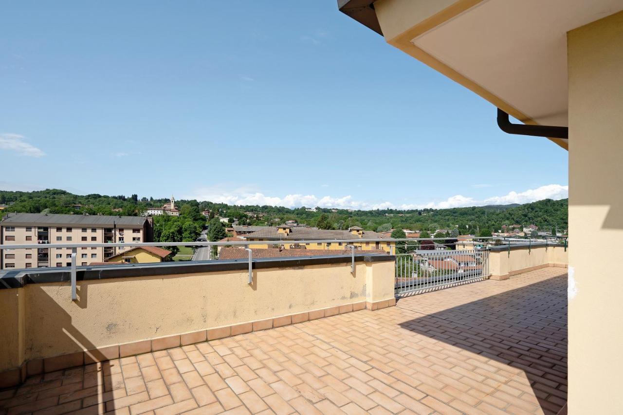La Casa Del Riccio Apartman Arona Kültér fotó